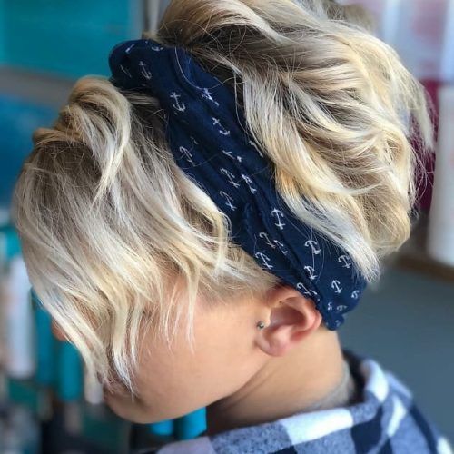 Wavy Pixie Hairstyles With Scarf (Photo 10 of 20)