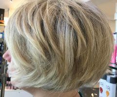 20 Photos Short Rounded and Textured Bob Hairstyles