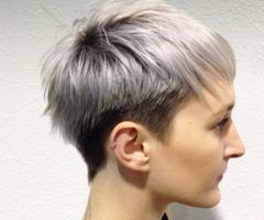 20 Photos Two-tone Feathered Pixie Haircuts