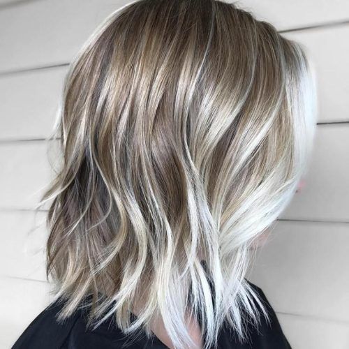 Silver Balayage Bob Haircuts With Swoopy Layers (Photo 4 of 20)