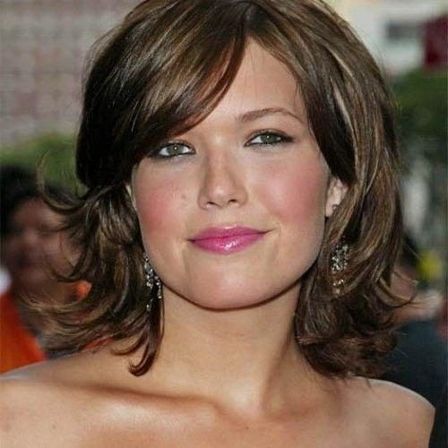 Short Hairstyles For Fat Faces And Double Chins (Photo 10 of 15)
