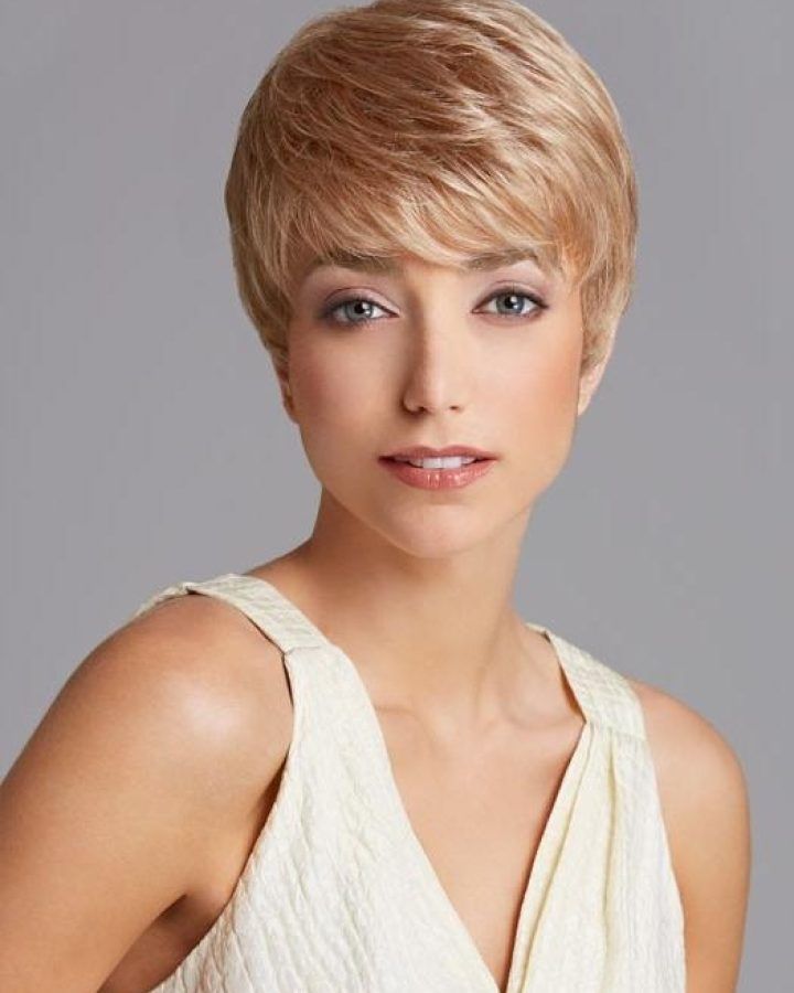 2024 Popular Short Haircuts for Thin Faces