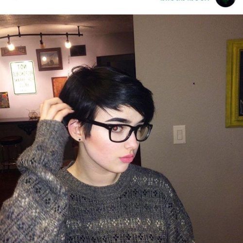 Pixie Haircuts With Glasses (Photo 13 of 20)