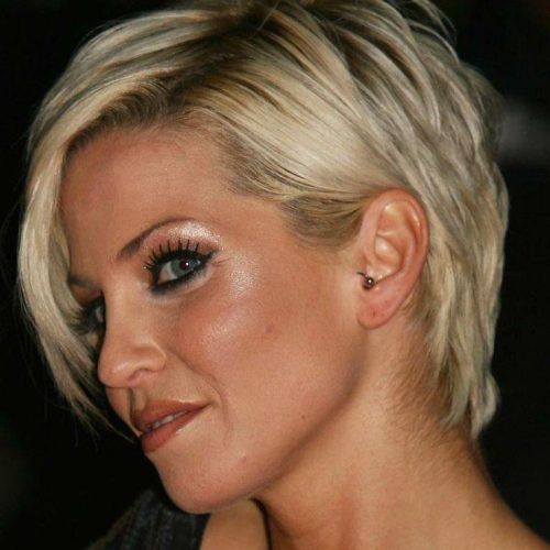 Short Hairstyles For Thick Hair Over 40 (Photo 16 of 20)