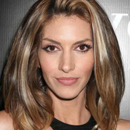 Medium Hairstyles For Square Faces And Thick Hair (Photo 12 of 20)
