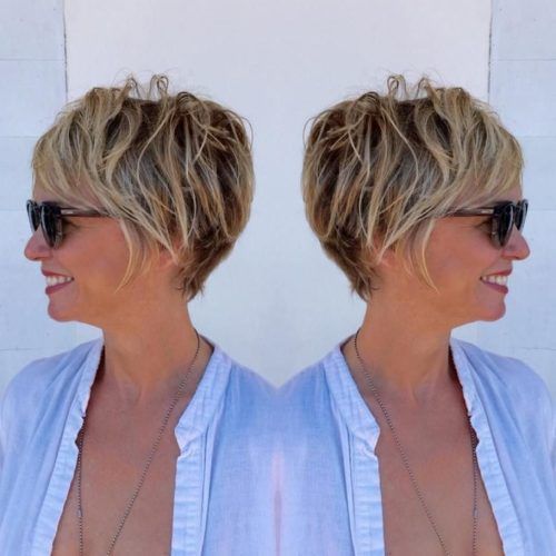 Pixie Bob Hairstyles With Blonde Babylights (Photo 5 of 20)