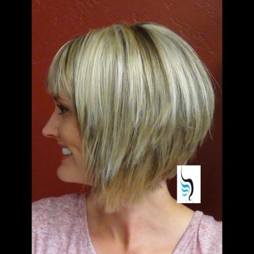 Casual A-Line Bob Hairstyles (Photo 8 of 20)