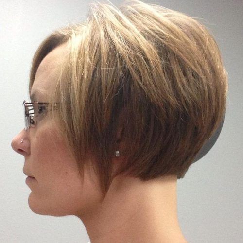 Short Hairstyles For Growing Out A Pixie Cut (Photo 20 of 20)