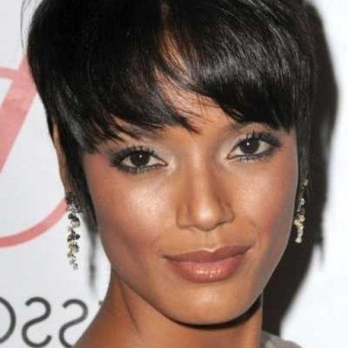 Short Layered Hairstyles For Black Women (Photo 15 of 15)