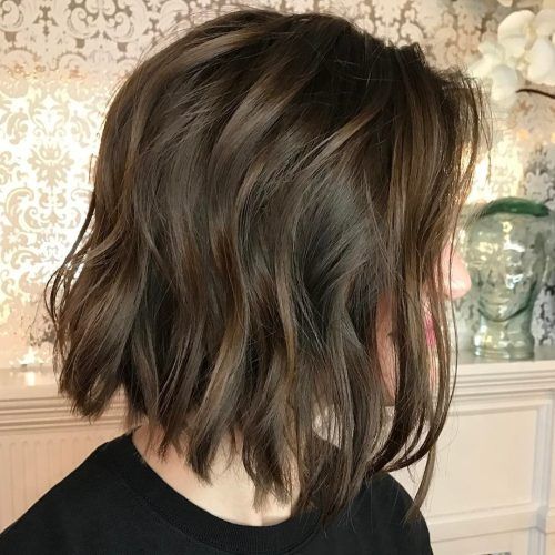 Sexy Tousled Wavy Bob For Brunettes (Photo 8 of 20)