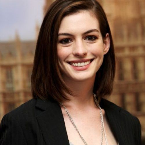 Anne Hathaway Medium Hairstyles (Photo 14 of 20)