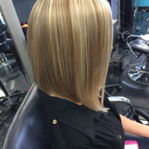 Long Bob Blonde Hairstyles With Lowlights (Photo 19 of 20)