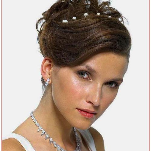 Wedding Hairstyles For Short Hair And Round Face (Photo 10 of 15)