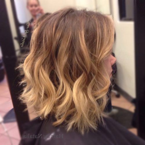 Beach Wave Bob Hairstyles With Highlights (Photo 10 of 20)