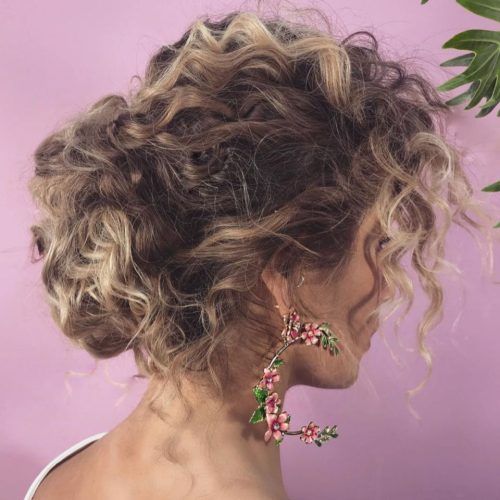 Elegant Messy Updo Hairstyles On Curly Hair (Photo 16 of 20)