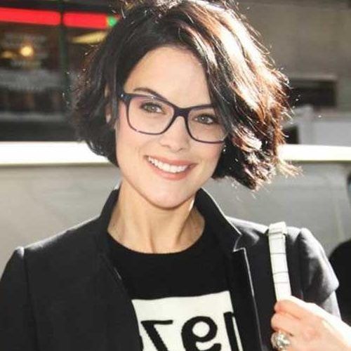 Short Hairstyles For Round Faces And Glasses (Photo 8 of 20)