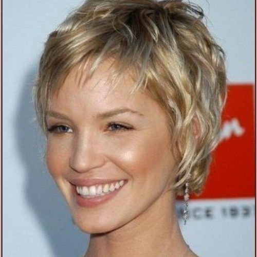 Short Hairstyles For Fine Hair For Women Over 50 (Photo 14 of 15)