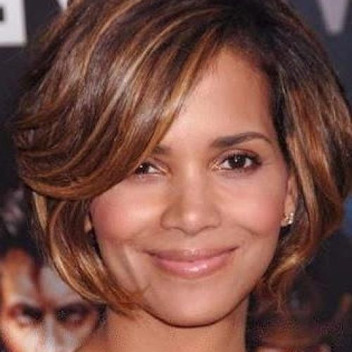 Short Hairstyles For Over 40 Year Old Woman (Photo 13 of 15)