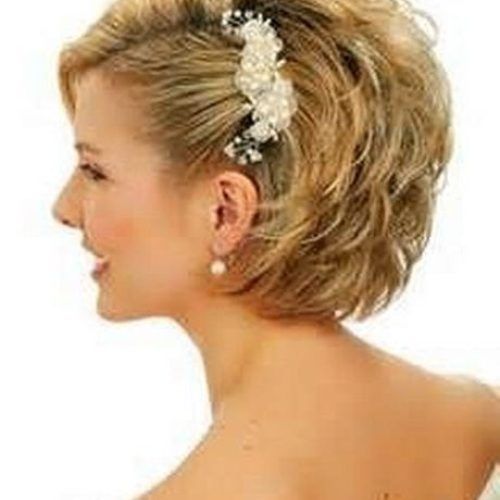 Cute Wedding Hairstyles For Short Hair (Photo 6 of 15)