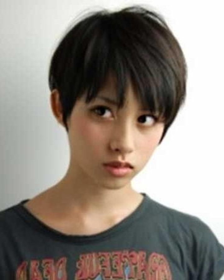 15 Inspirations Short Hairstyle for Asian Girl