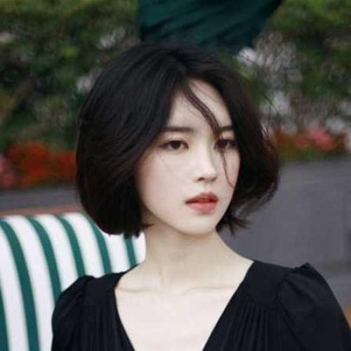Korean Girl Short Hairstyle (Photo 2 of 15)