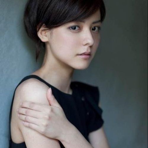 Short Hairstyle For Asian Women (Photo 2 of 15)