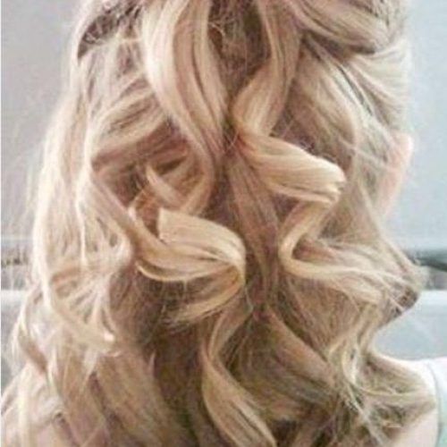 Cute Short Hairstyles For Homecoming (Photo 7 of 15)