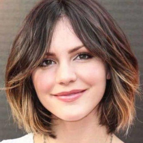 Wavy Short Hairstyles For Round Faces (Photo 5 of 20)