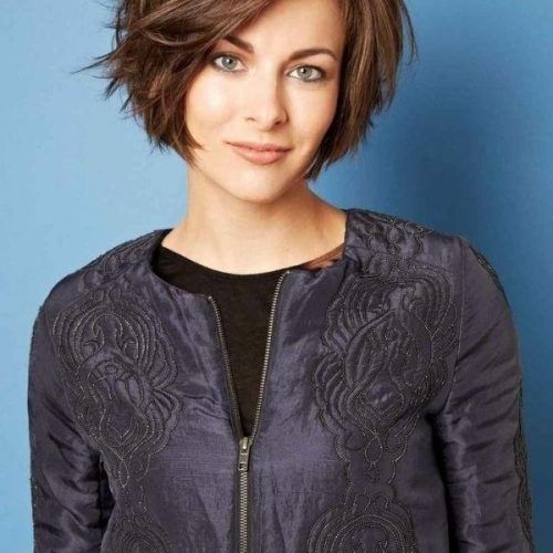 Cute Short Haircuts For Heart Shaped Faces (Photo 15 of 20)