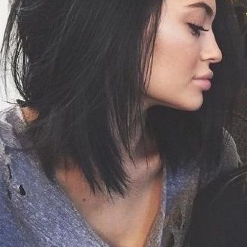 Kylie Jenner Short Haircuts (Photo 3 of 20)
