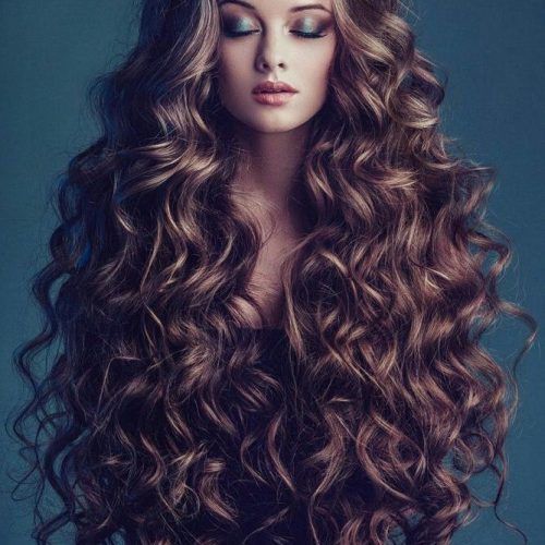 Long Hairstyles With Curls (Photo 3 of 15)