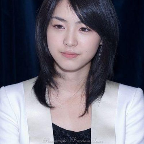 Korean Women Hairstyles For Medium Hair (Photo 9 of 15)