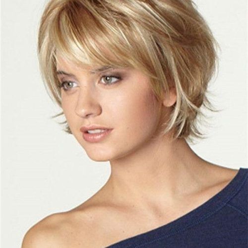 Short Shoulder Length Hairstyles For Women (Photo 11 of 15)