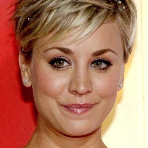 Short Hairstyles Oval Face (Photo 13 of 15)