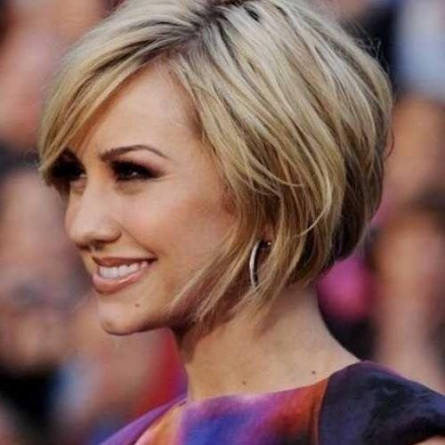 Short Haircuts Styles For Women Over 40 (Photo 2 of 20)