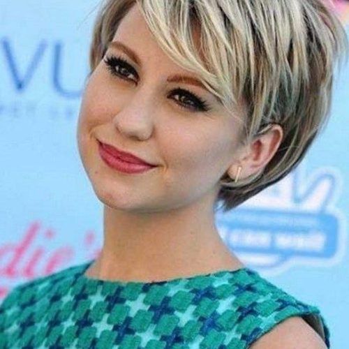 Short Hairstyles For 60 Year Old Woman (Photo 12 of 15)