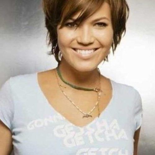 Trendy Short Haircuts For Round Faces (Photo 11 of 20)