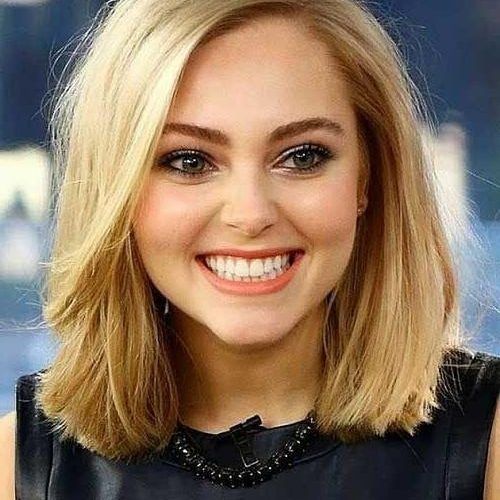 Short Haircuts For Round Faces And Thick Hair (Photo 12 of 20)