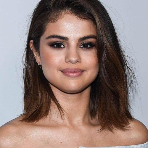 Selena Gomez Short Haircuts (Photo 1 of 20)