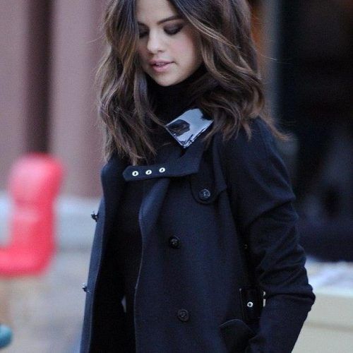 Selena Gomez Short Haircuts (Photo 15 of 20)