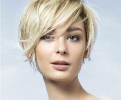 2024 Popular Short Haircuts for Blondes with Thin Hair