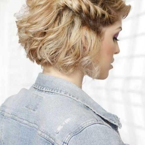 Cute Short Hairstyles For Homecoming (Photo 6 of 15)