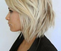 20 Photos Short Haircuts with Lots of Layers