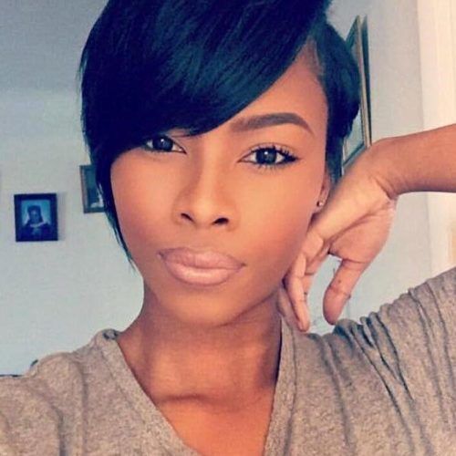 Relaxed Short Hairstyles (Photo 2 of 20)