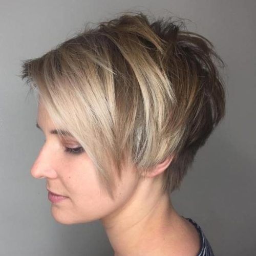 Choppy Side-Parted Pixie Bob Haircuts (Photo 1 of 15)