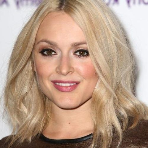 Fearne Cotton Shoulder Length Bob Hairstyles (Photo 2 of 15)