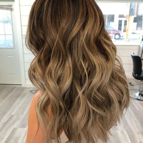 Long Wavy Layers Hairstyles (Photo 8 of 20)
