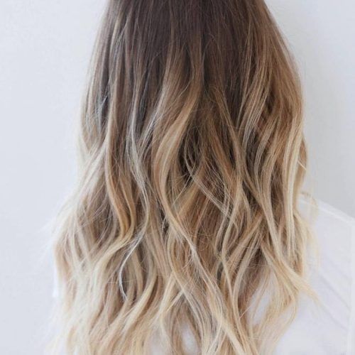 Shoulder-Length Ombre Blonde Hairstyles (Photo 10 of 20)