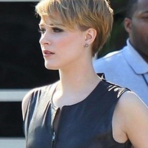 Short Hairstyles For Large Noses (Photo 16 of 20)