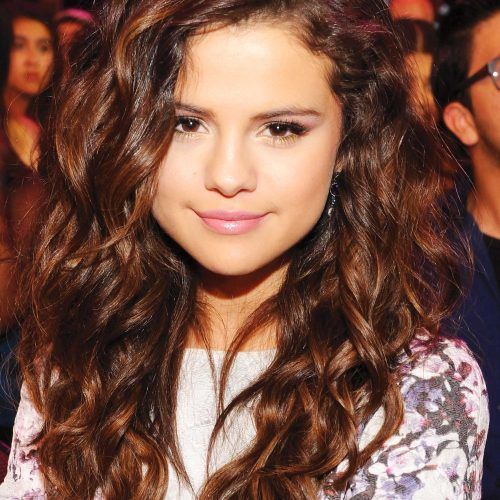 Selena Gomez Medium Hairstyles (Photo 16 of 20)